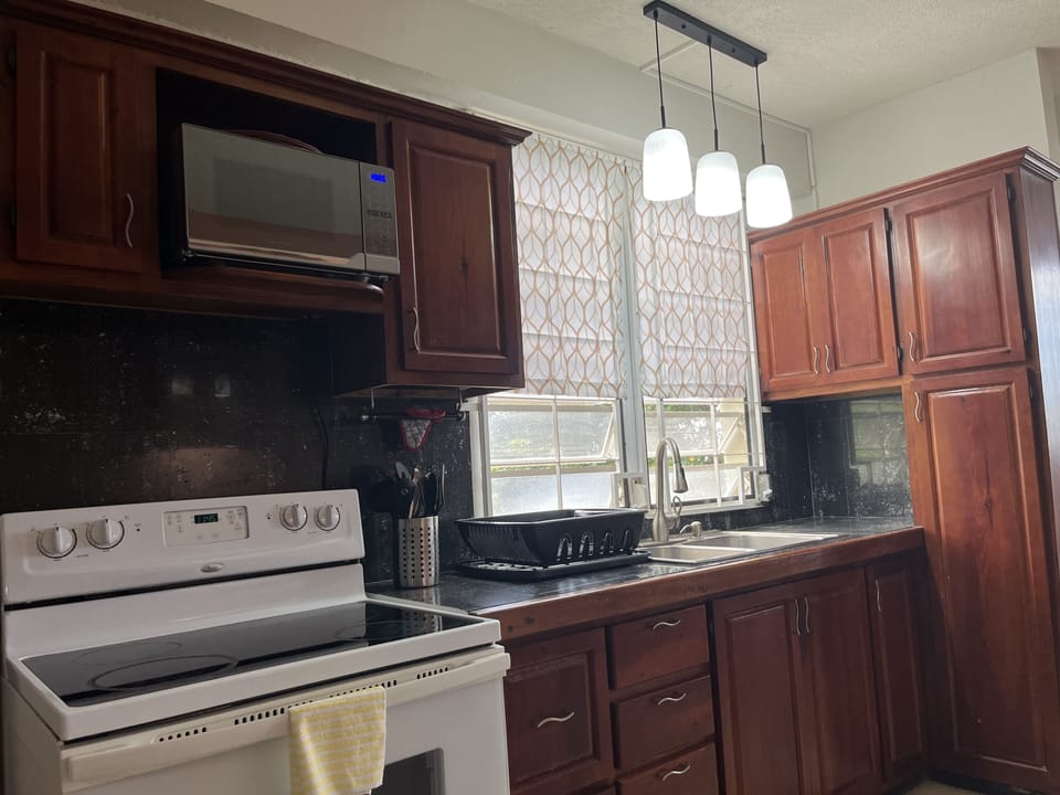 Full Kitchen