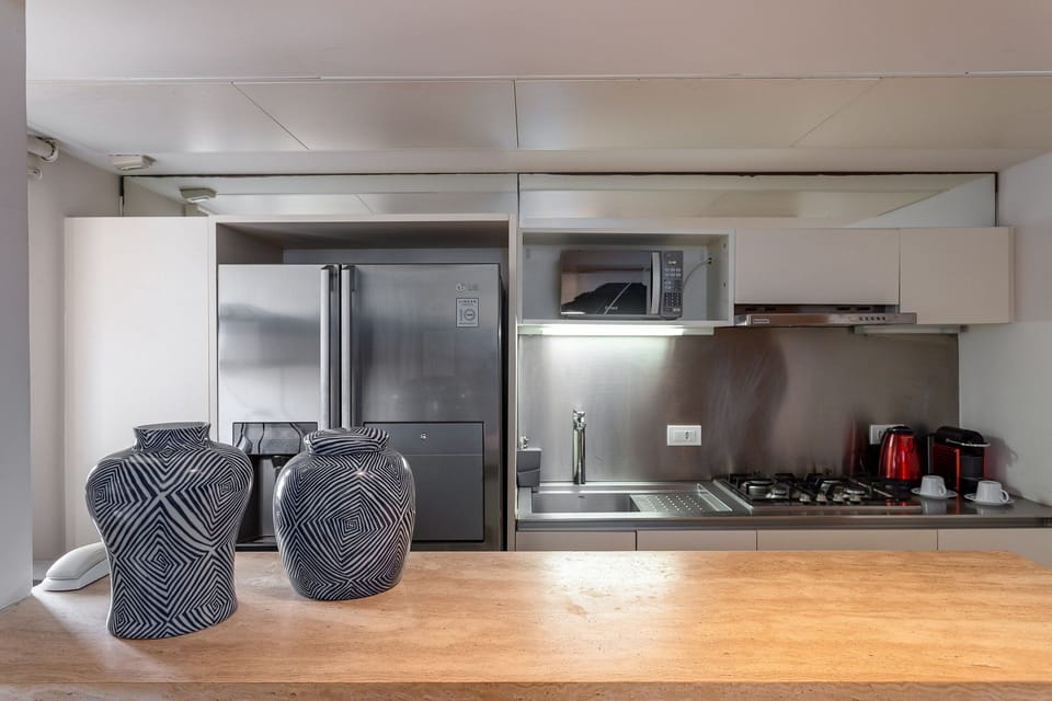 Apartment | Private kitchen | Full-size fridge, cookware/dishes/utensils