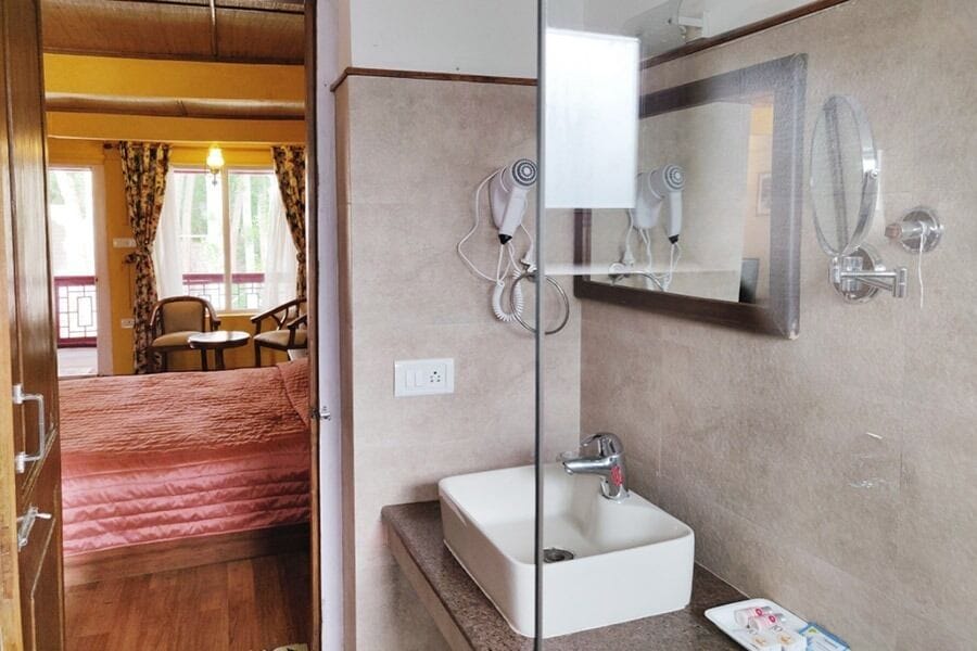 Superior Room | Bathroom