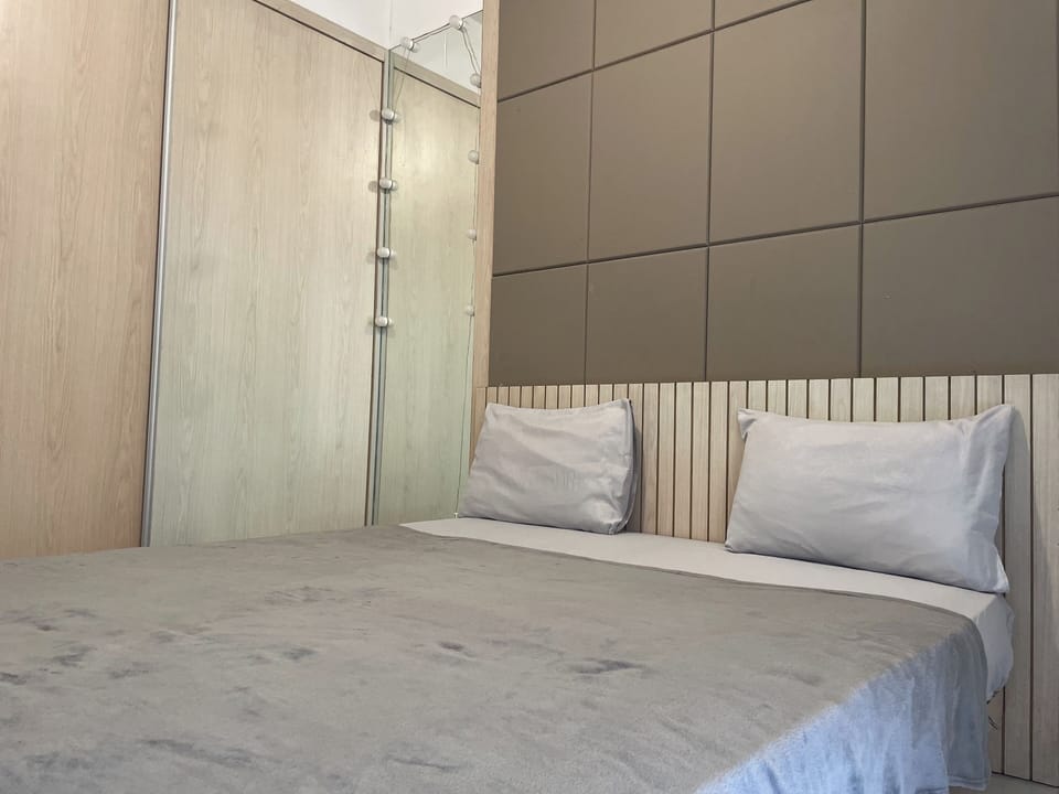 Standard Double Room | Desk, rollaway beds, free WiFi, bed sheets