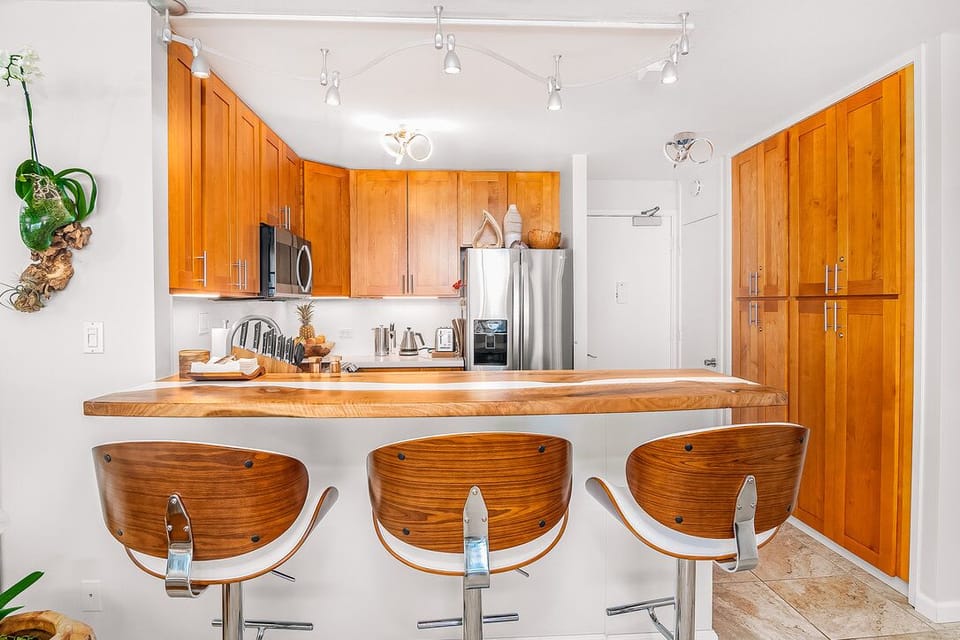Full kitchen for creating gourmet meals or simple snacks.