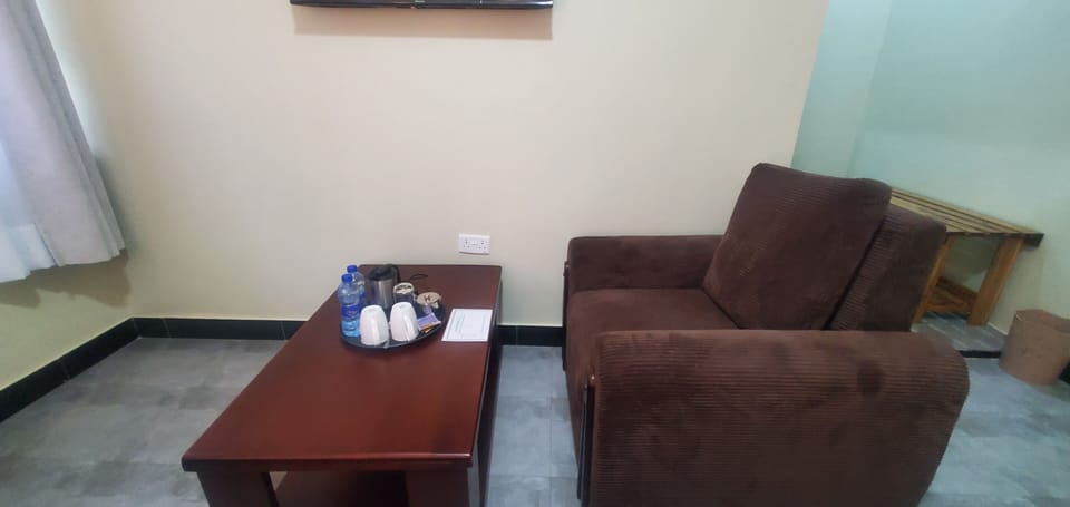 Superior Double Room, Garden View | In-room safe, individually furnished, desk, laptop workspace