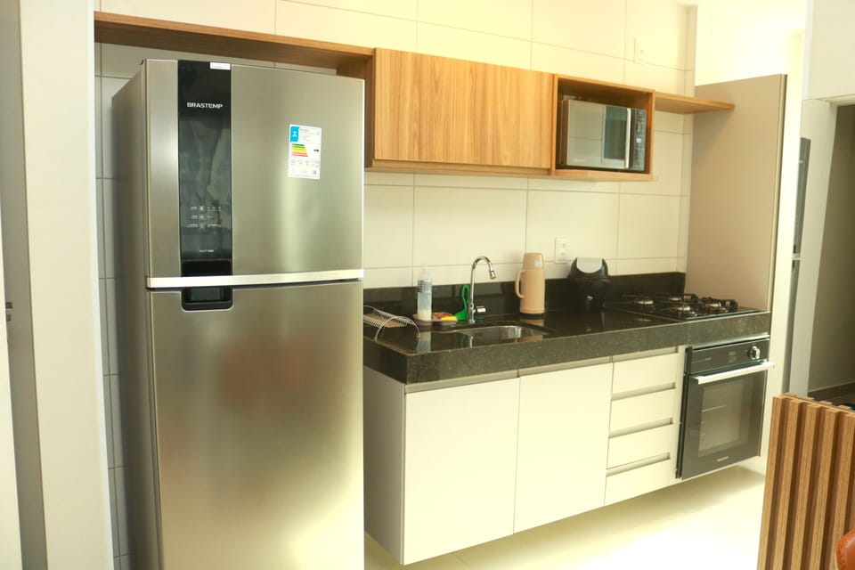 Fridge, microwave, stovetop, blender