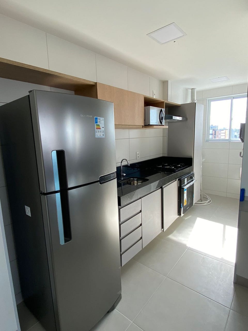 Fridge, microwave, stovetop, blender
