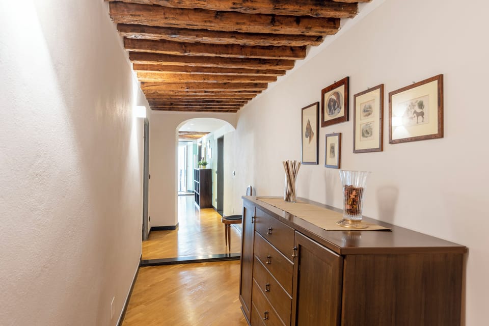 Family Apartment, Multiple Bedrooms, 2 Bathrooms (Beautiful Flat In The Historic Center) | Interior
