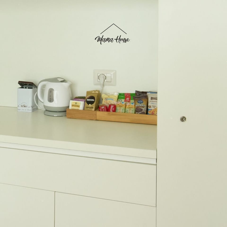 Standard House, Non Smoking | Private kitchen | Shared fridge, microwave