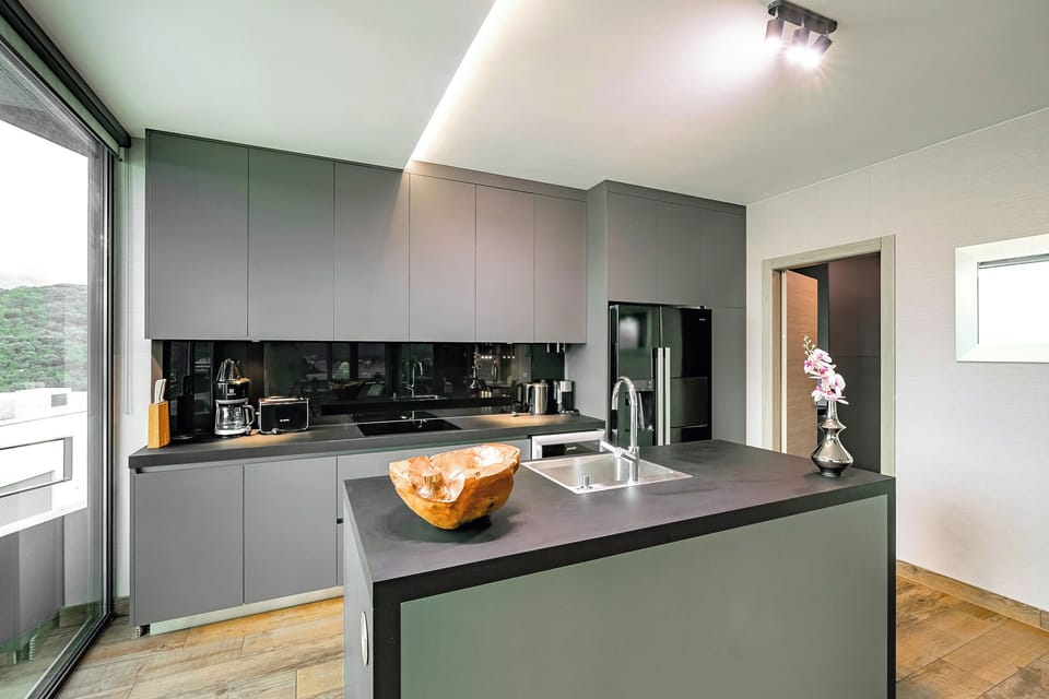 L3 Kitchen 1-2