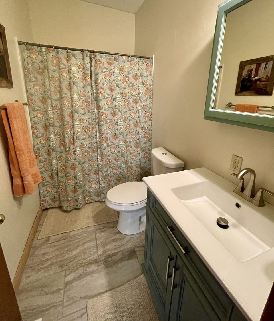 Full bath on 1st floor