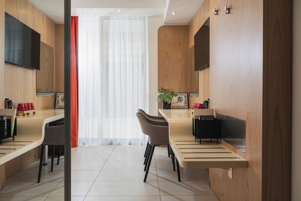 Deluxe Quadruple Room | Egyptian cotton sheets, premium bedding, memory foam beds, minibar