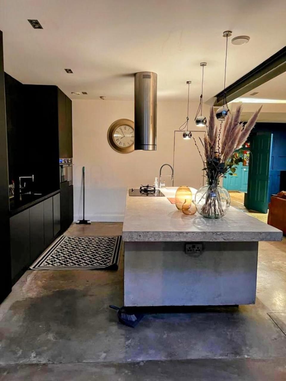 House | Bathroom | Separate tub and shower, deep soaking tub, towels