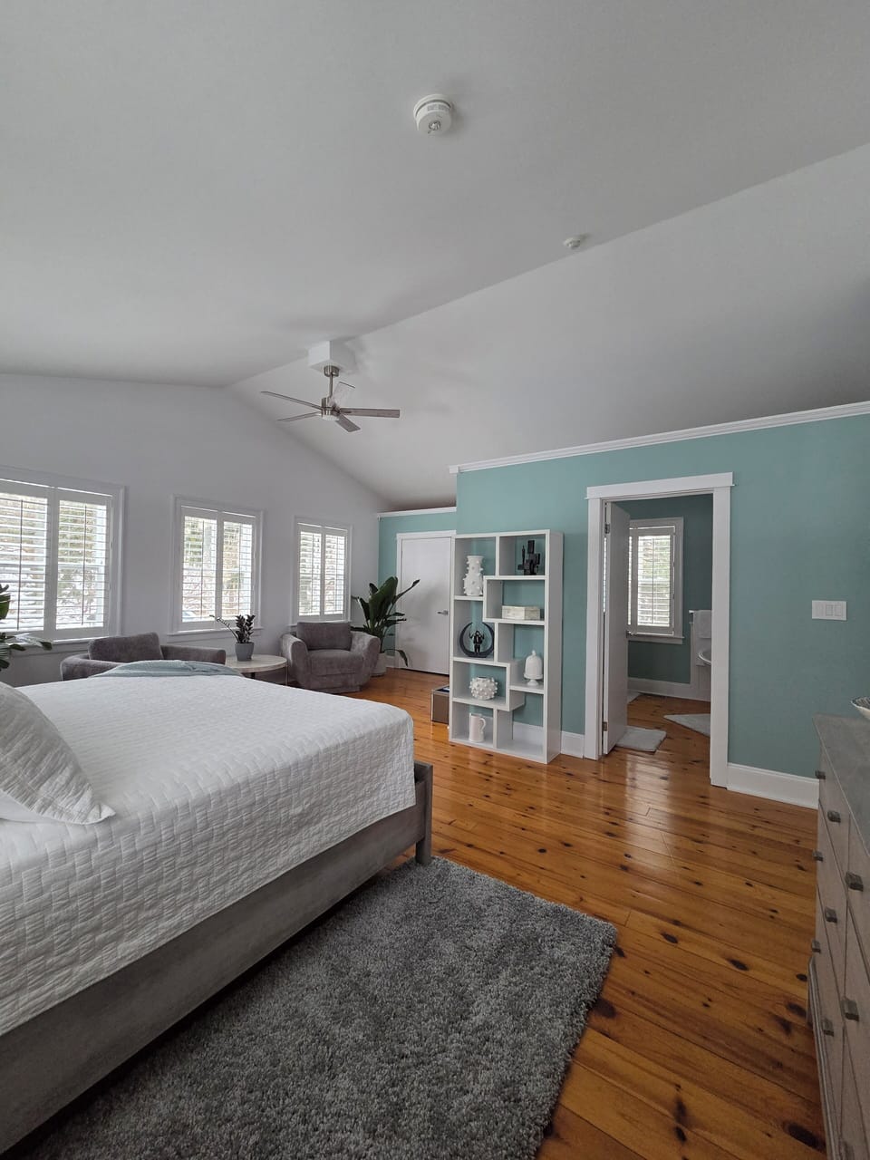 Panoramic Room | 1 bedroom, individually decorated, individually furnished