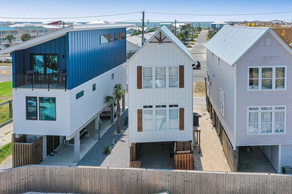 House, Multiple Beds (Bucket List) | Exterior