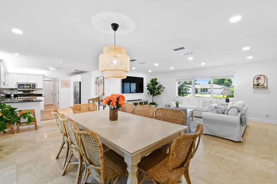 8 person Dining Table