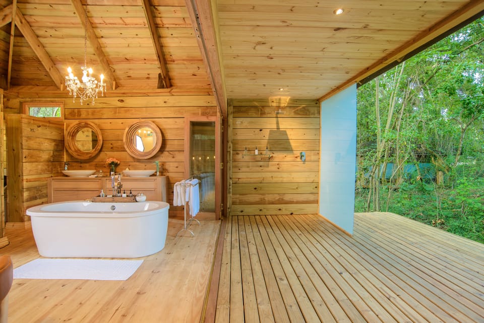 Upmarket Forest Suite | Bathroom | Separate tub and shower, deep soaking tub, rainfall showerhead