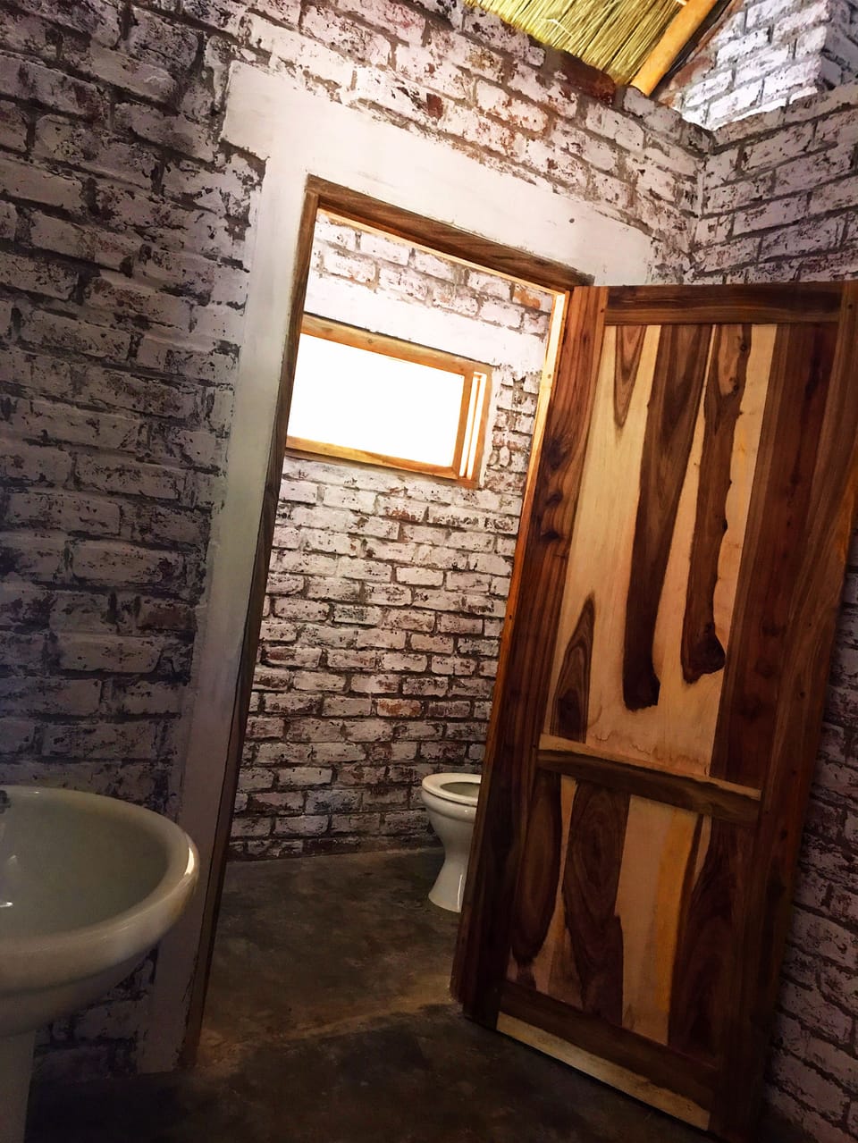 Deluxe Chalet | Bathroom | Towels, toilet paper