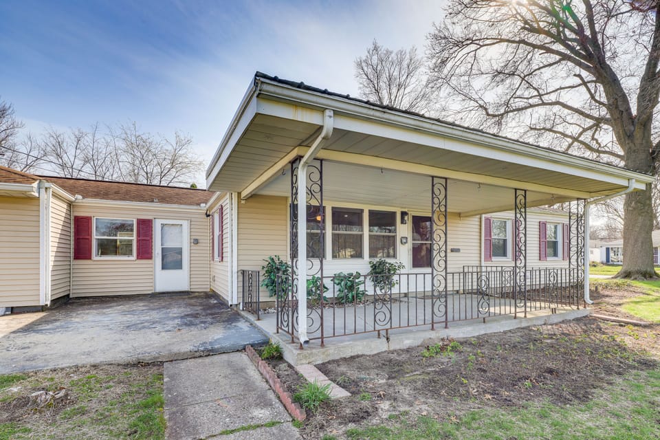 Property Entrance | 1 Step to Enter
