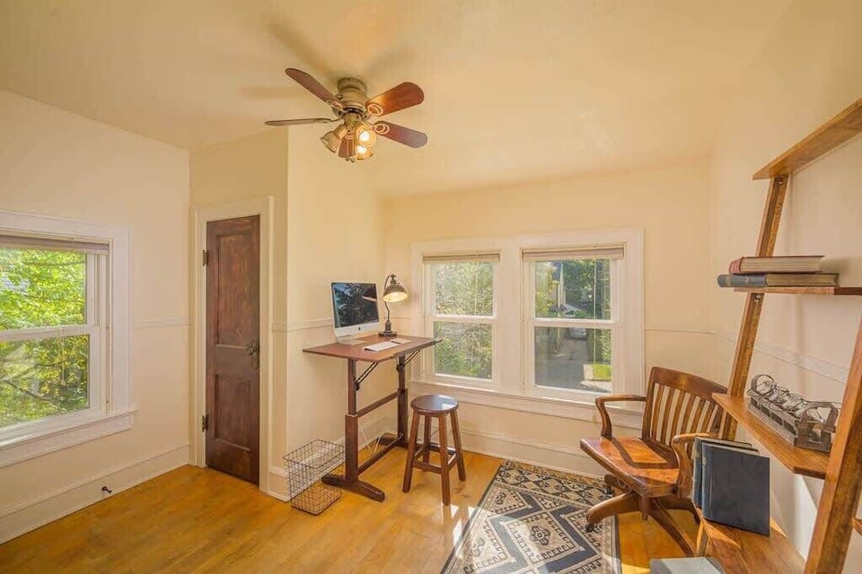 Dedicated office with lots of natural light. Bring your laptop and get to work!