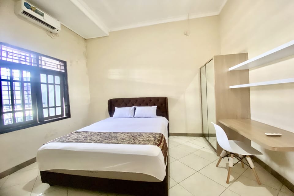 Deluxe Double Room | Free WiFi, bed sheets
