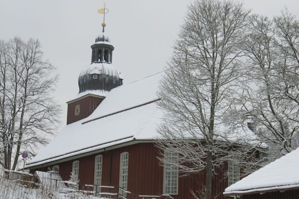 Holiday Home Exterior [winter]