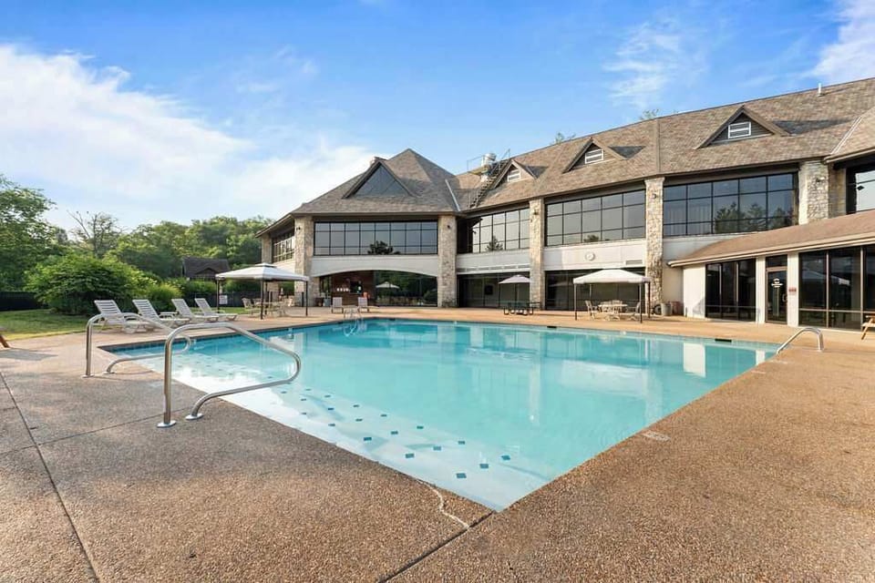 
One of three pools in Stonebridge, this large, beautiful pool is up at the clubhouse!