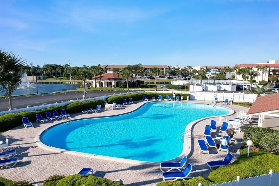 2 Community Pools