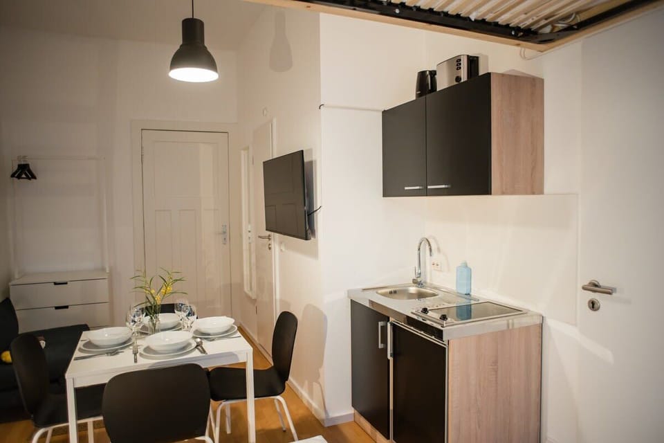 Cosy Box Nr. 5 - Hot Plate, Kettle, Toaster, Fridge