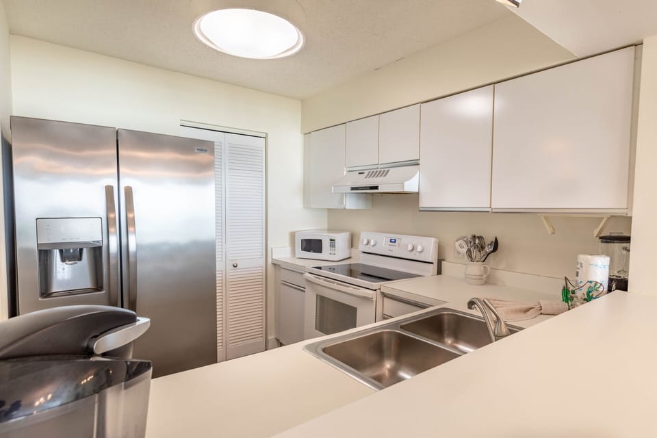 Fully stocked kitchen