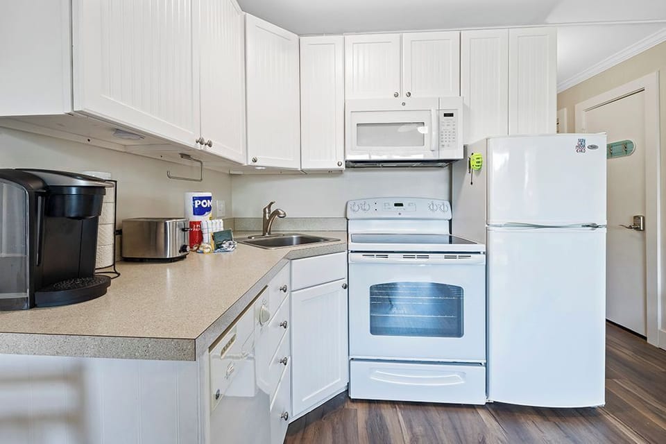 Seaside Villas 277 - Fully equipped kitchen - Comfortable kitchen with all you need to make meals during your stay.