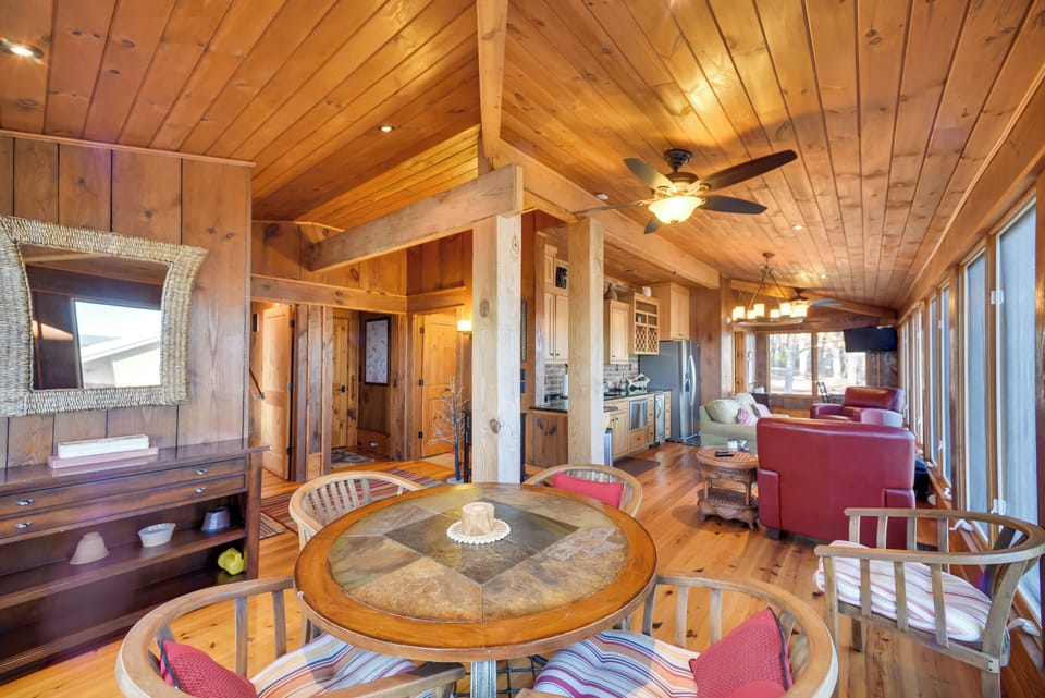 Cottage (2 Bedrooms) | Interior