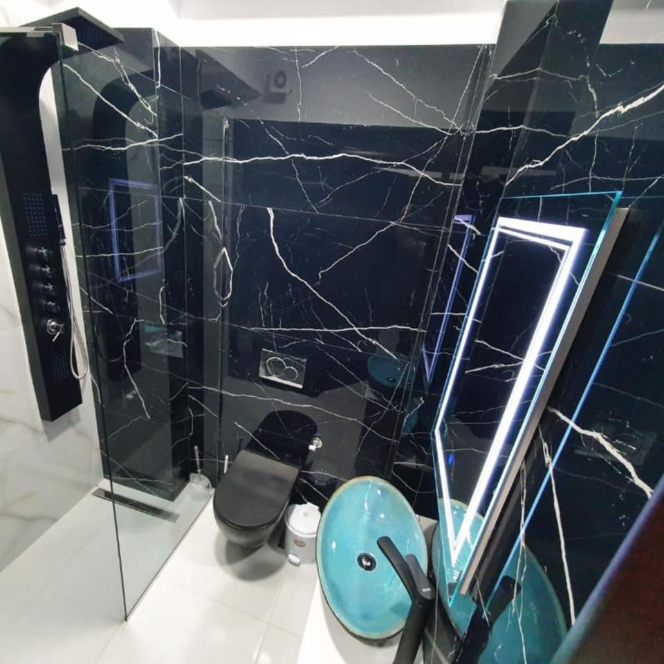 Double Room, Balcony | Bathroom