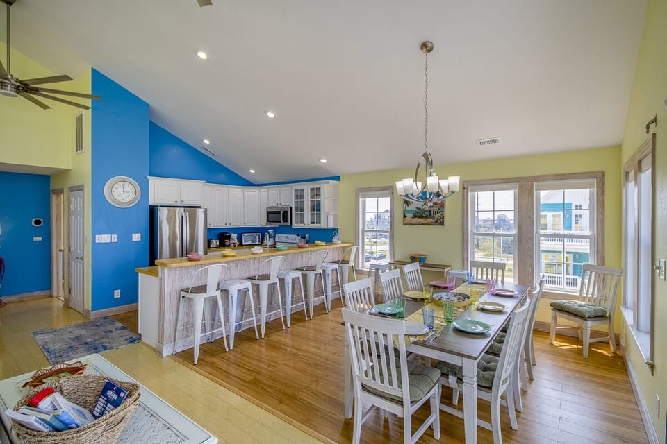 Top Level Dining Area