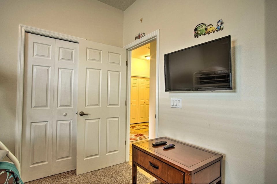 Bedroom 3 | Clothes Storage | TV