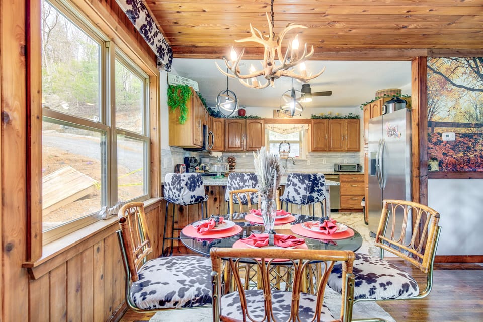 Dining | Dishware & Flatware Provided | 1st Floor