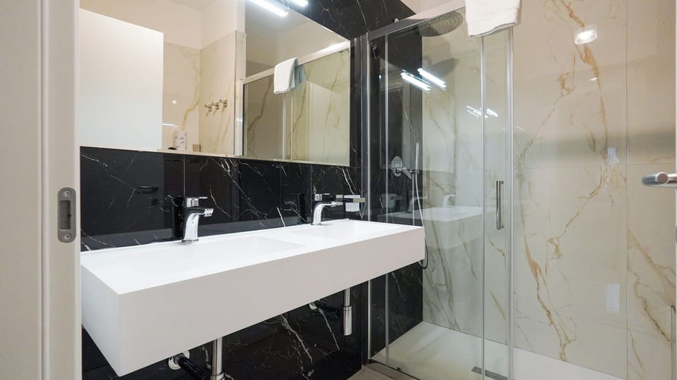 Slippers, bidet, towels