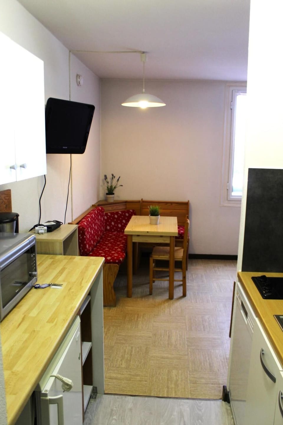 At the foot of shops, 6th floor, view valley, tv, 17m², Superdévoluy Apartment in Provence-Alpes-Côte d'Azur