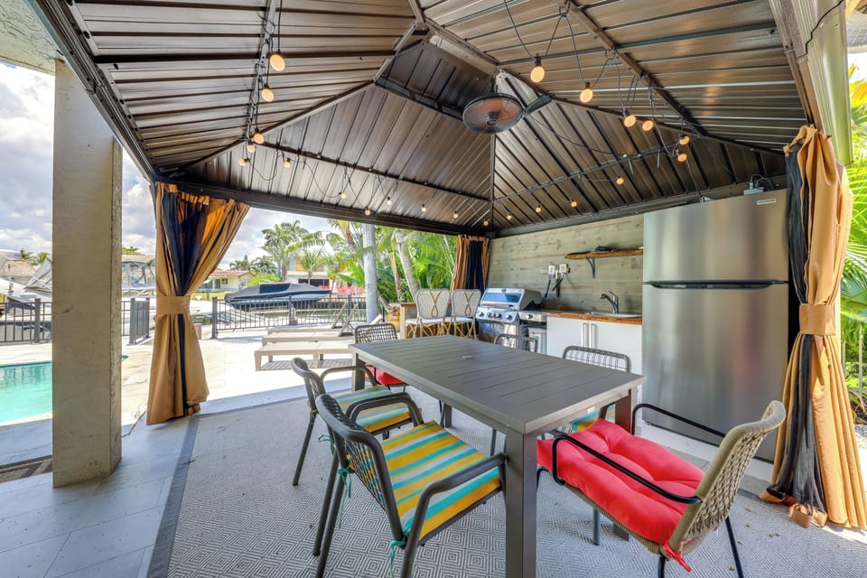 Outdoor Dining Area