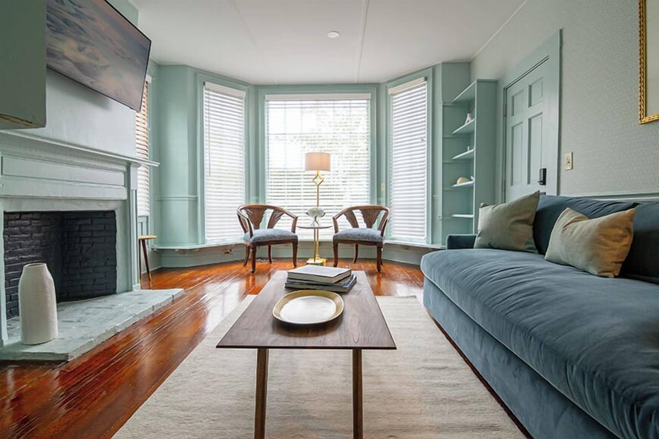 Classic Apartment | Living area