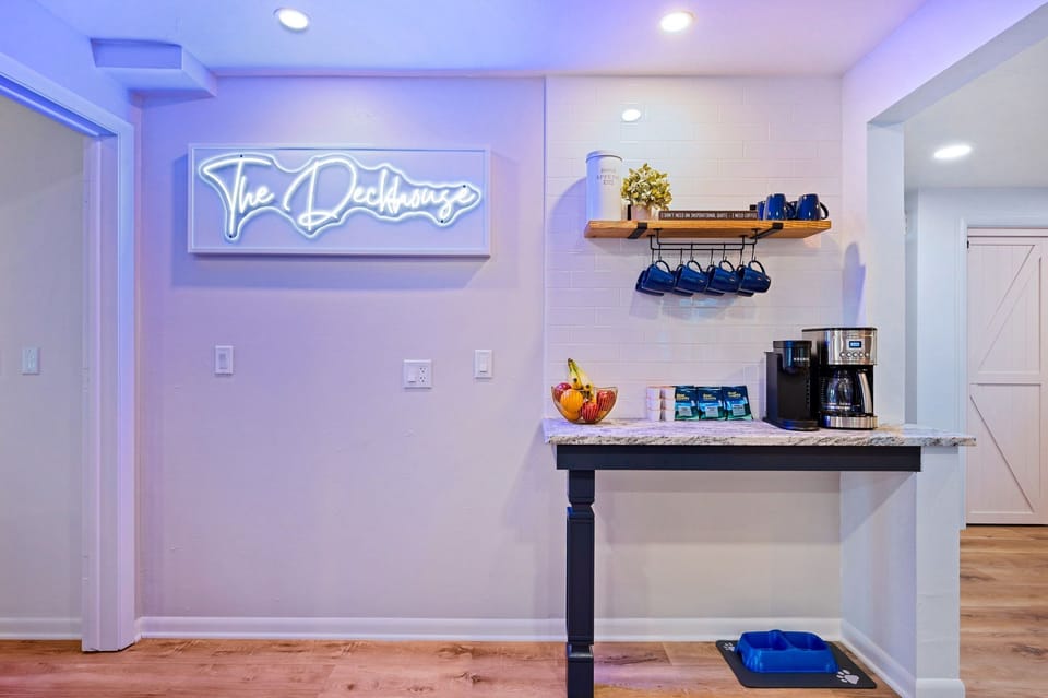 Welcome to The Deckhouse!