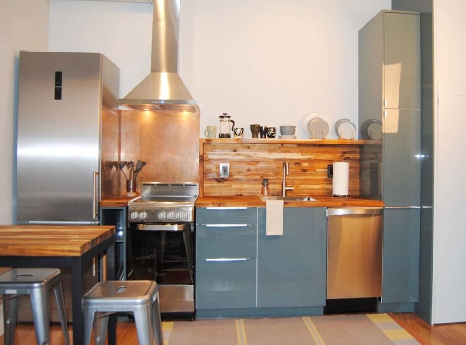Functional and Stylish Kitchen for a Comfortable Stay