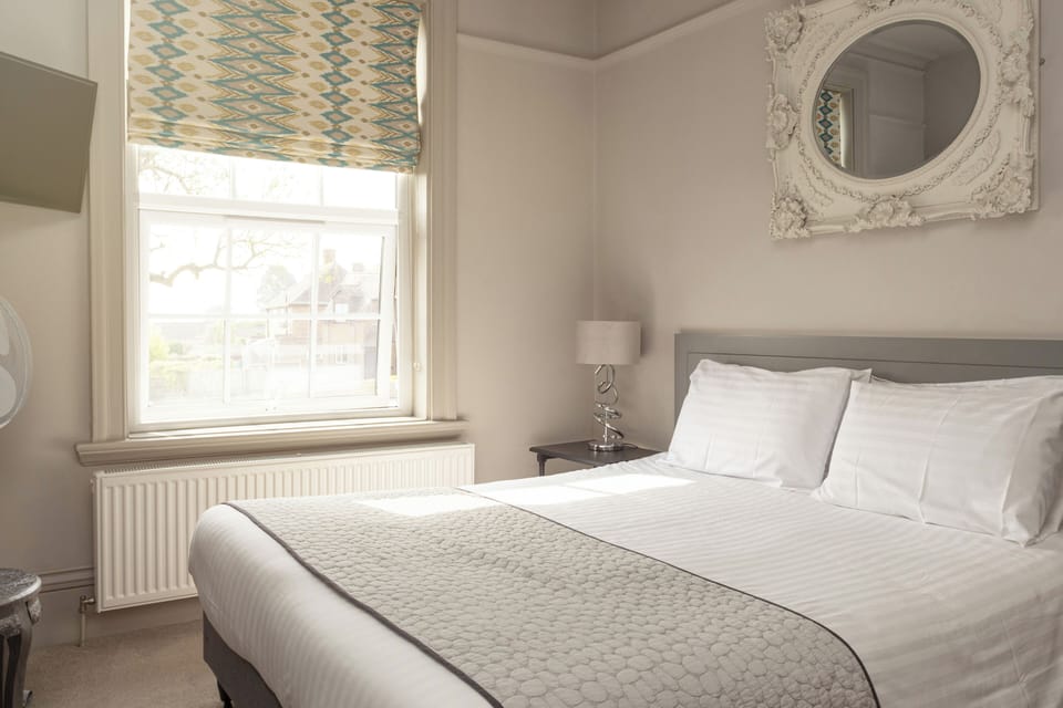 Classic Room | In-room safe