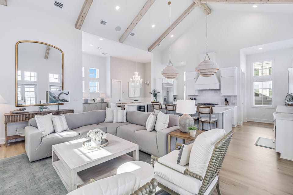 House (6 Bedrooms) | Interior