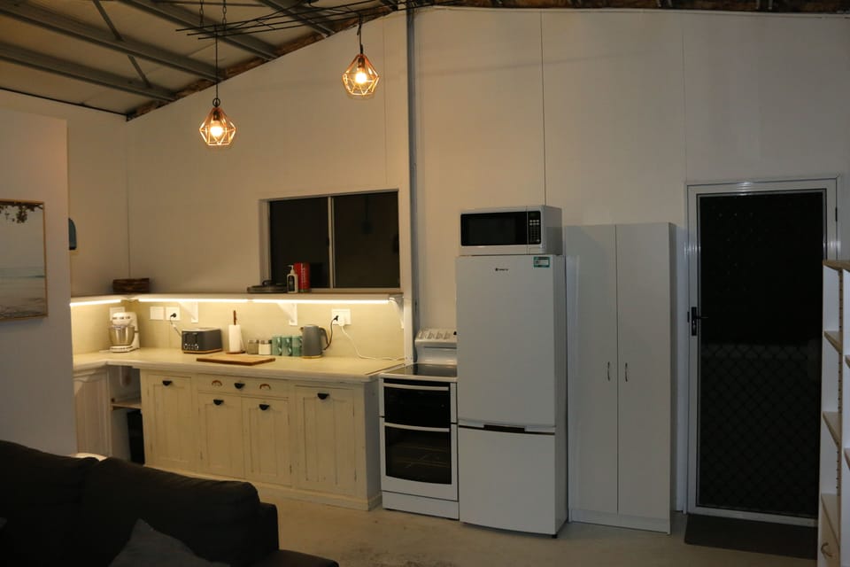 Stove, grill and oven, Fridge, freezer & pantry storage.