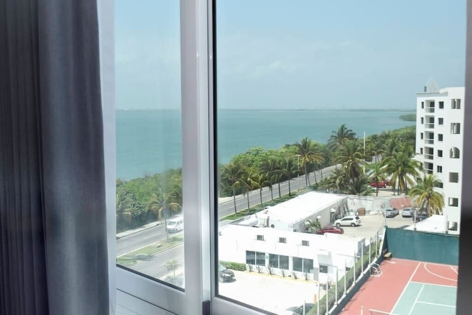 lagoon view / vista de la laguna
