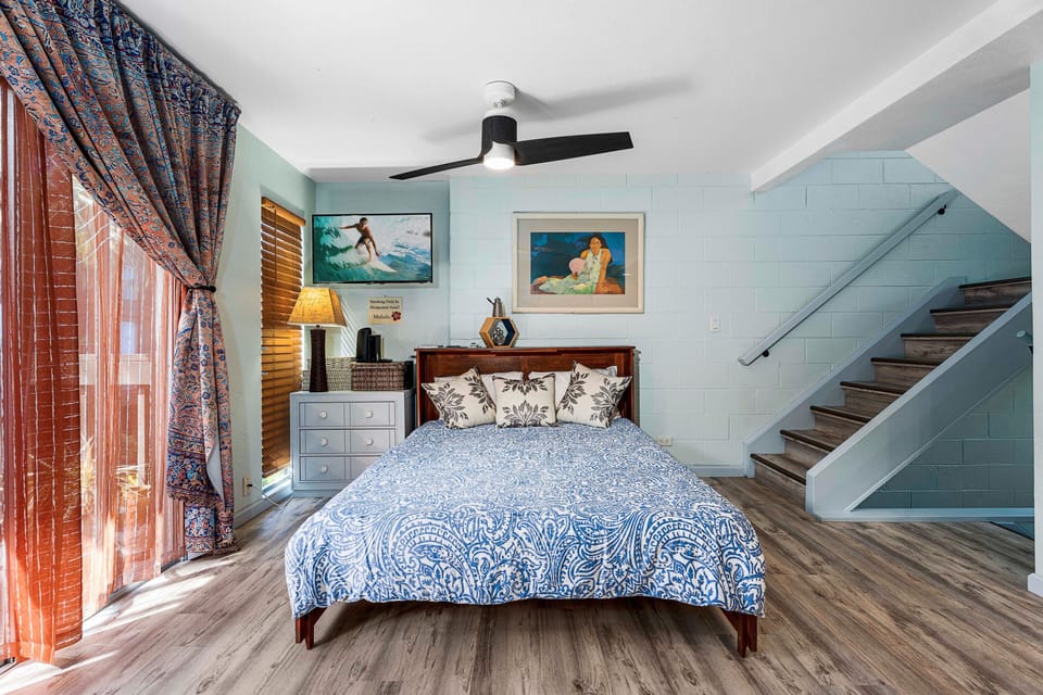 Murphy bed