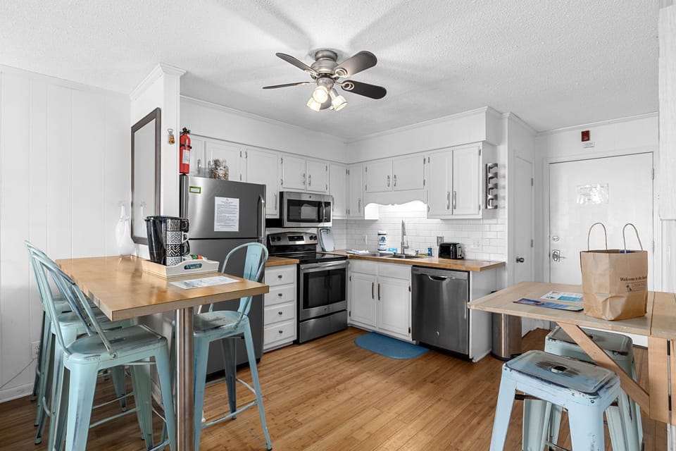 Kitchen area with seating