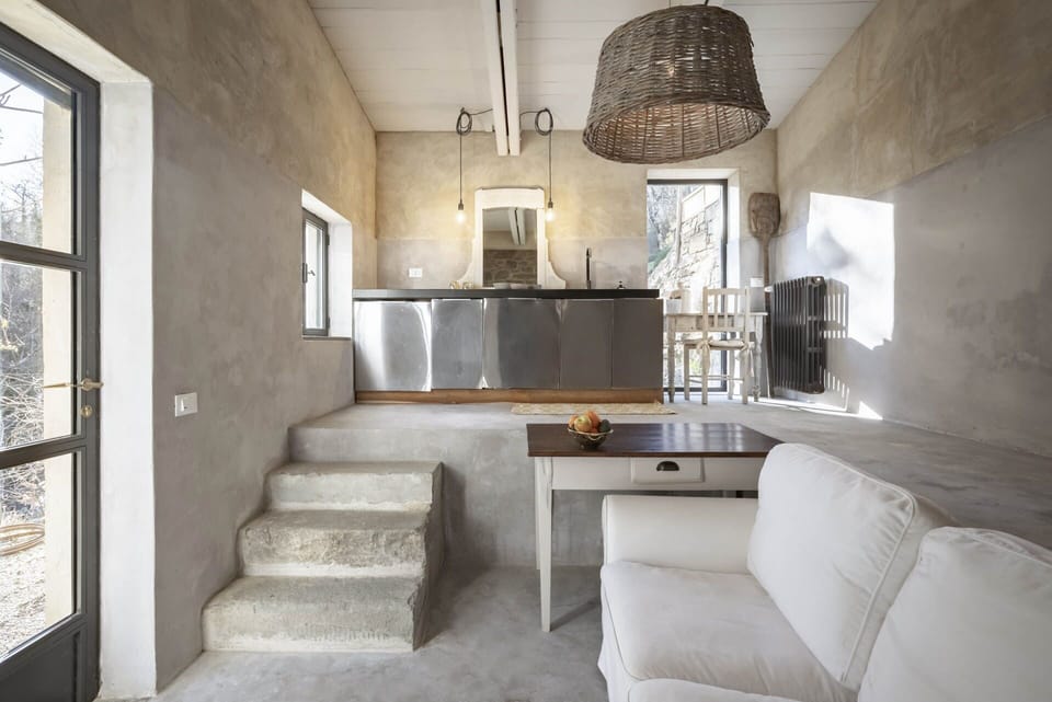 Building, Window, Couch, Lighting, Architecture, Lamp, Interior Design, Wood, Picture Frame, Floor