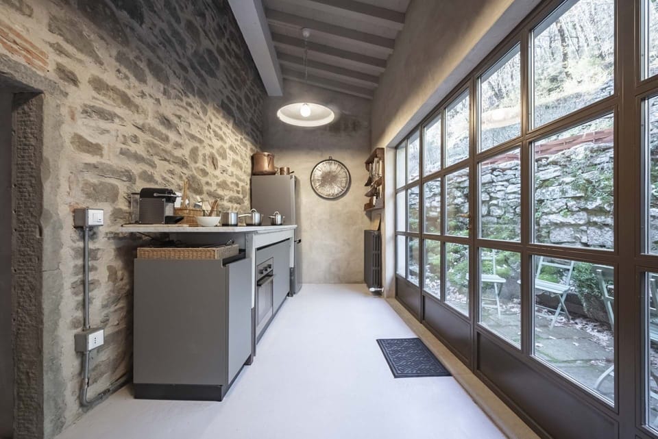 Property, Building, Wood, Window, Cabinetry, Interior Design, Architecture, Floor, Flooring