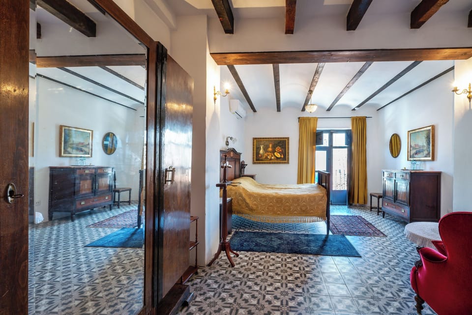 Traditional Room | Free WiFi, bed sheets