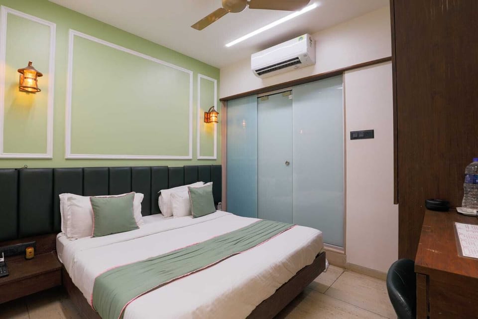 Standard Room | Soundproofing, free WiFi, bed sheets