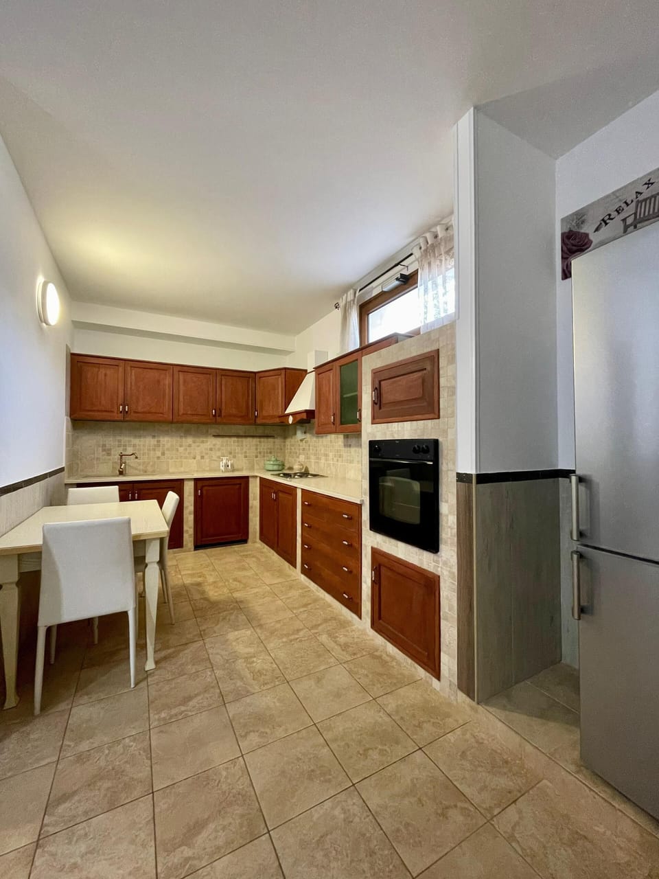 Classic Apartment | Private kitchen | Mini-fridge, freezer